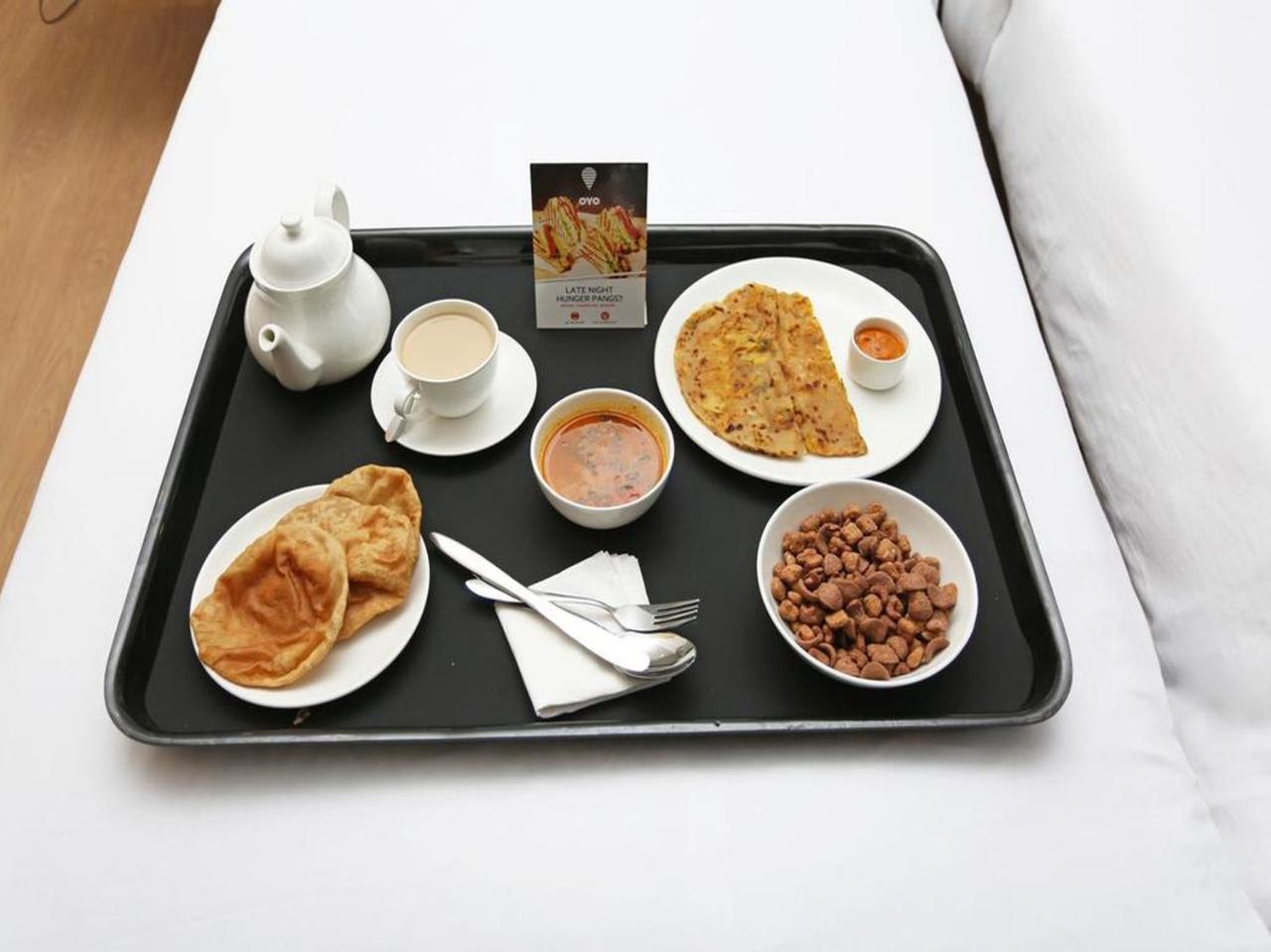 Oyo 195 Global Hotel And Resort Катманду Экстерьер фото